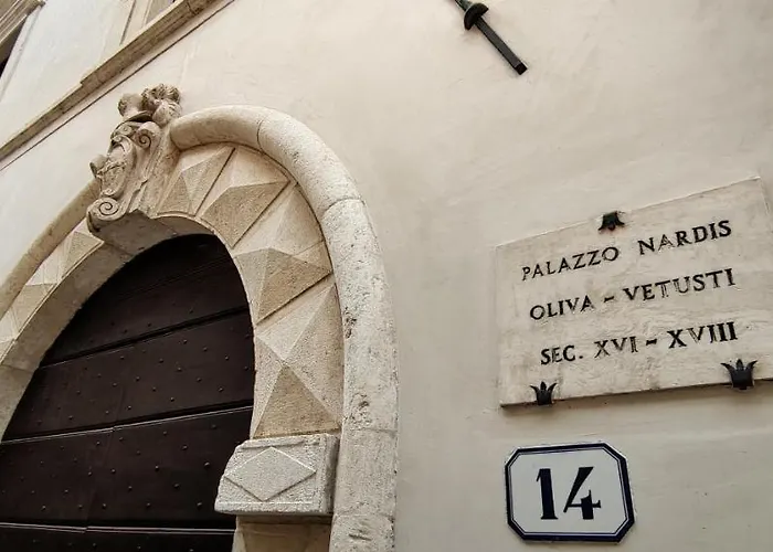 San Marciano Luxury Rooms LʼAquila